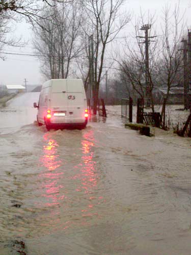 Inundatii (c) eMM.ro